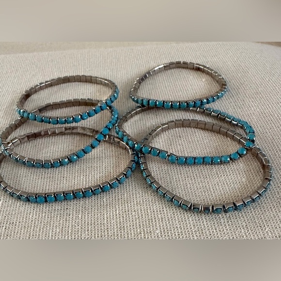Source Unknown Jewelry - Elegant Silver and Blue Bracelet Set